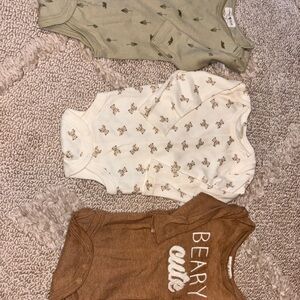 3 piece onesies 3-6 m